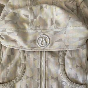 Pastel Geometric Lululemon zip scuba hoodie | size 8